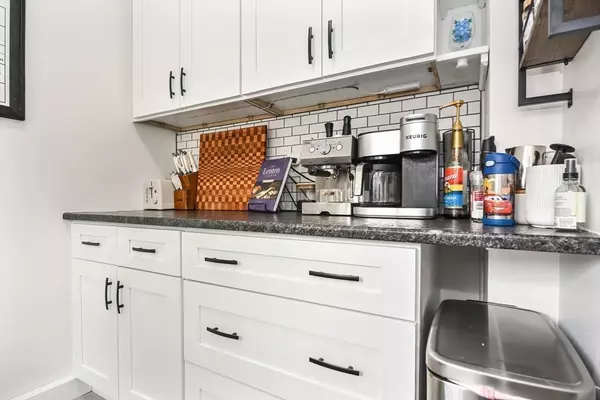 Hopedale, MA 01747,21 Cemetery St #21