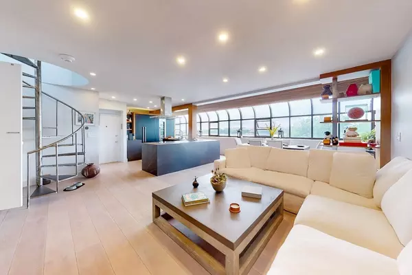 Boston, MA 02116,270 Beacon St #H5