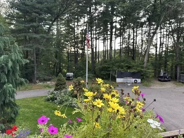 Medfield, MA 02052,241 South St