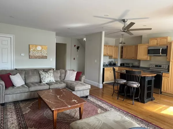 Brookline, MA 02445,318 Tappan Street #3