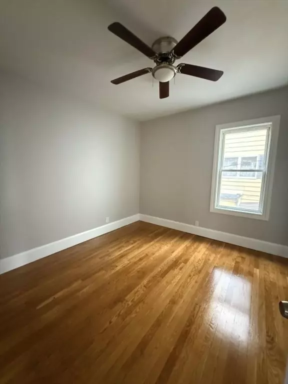 Fall River, MA 02720,1035 North Main #2