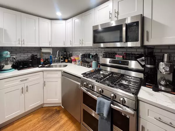 Boston, MA 02127,86 W 3rd St #1