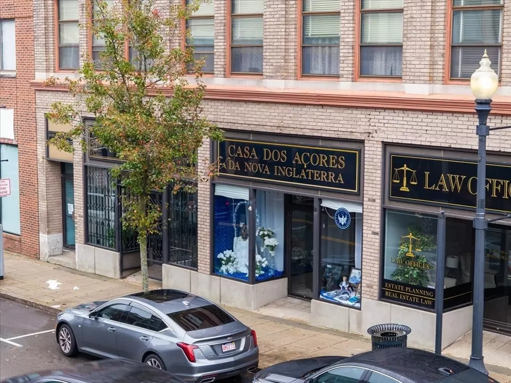 Fall River, MA 02721,232 S Main St