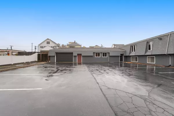 Cranston, RI 02910,150 Burnside St