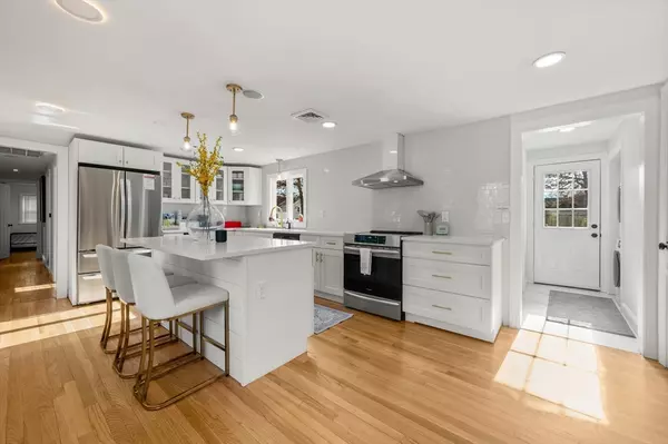 Yarmouth, MA 02664,21 Hazelmoor Rd