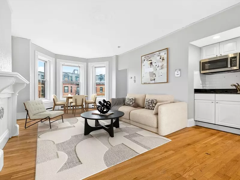 226 Newbury St #31, Boston, MA 02116