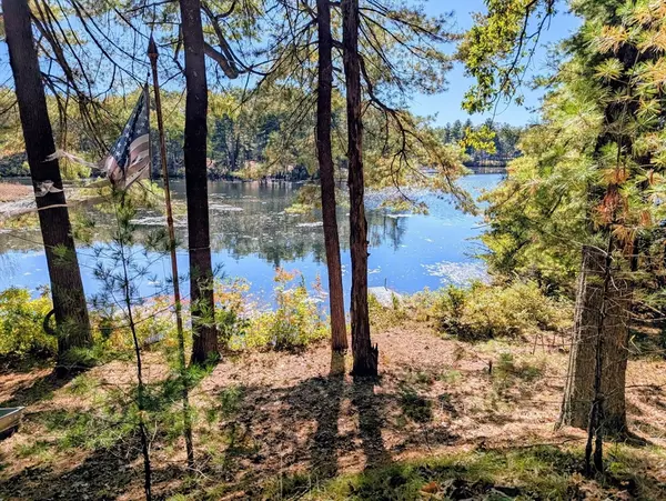 Stow, MA 01775,34 Hallock Point Road