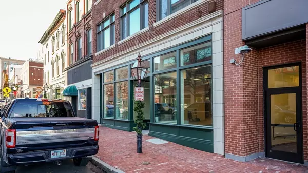 New Bedford, MA 02740,127 Union St