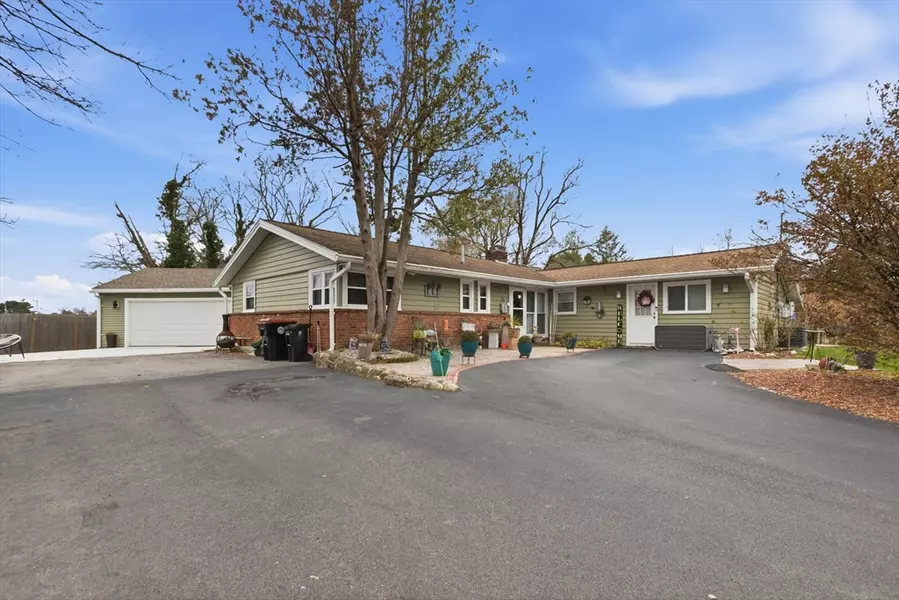 35 Errol Rd, Brockton, MA 02302