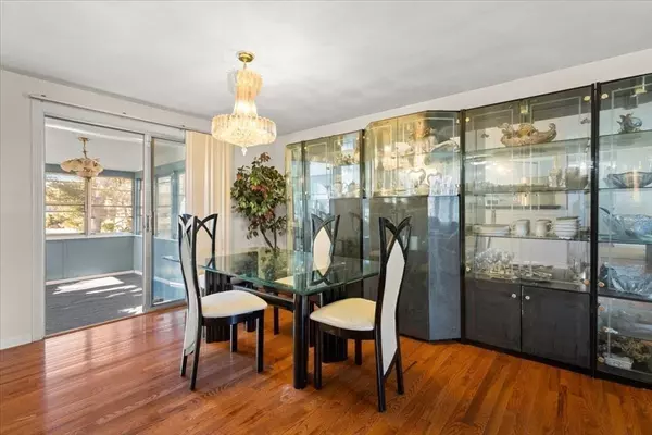 Randolph, MA 02368,30 Hemlock Ter