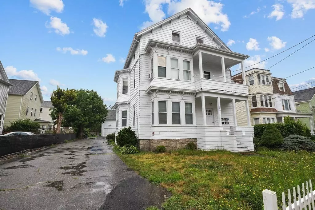 Fall River, MA 02721,709 Second St