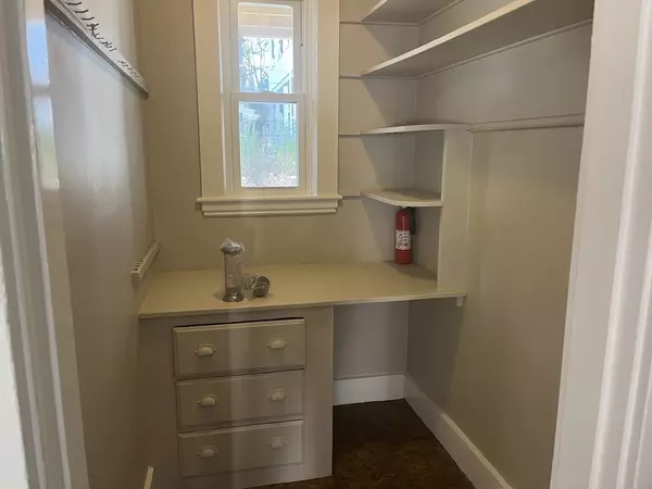 Boston, MA 02131,25 Bradwood St #1