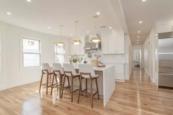 Newton, MA 02465,123-125 Mount Vernon Street