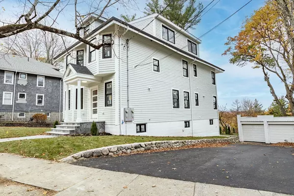 Newton, MA 02465,123-125 Mount Vernon Street