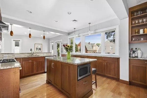 Somerville, MA 02144,58 Liberty St #2