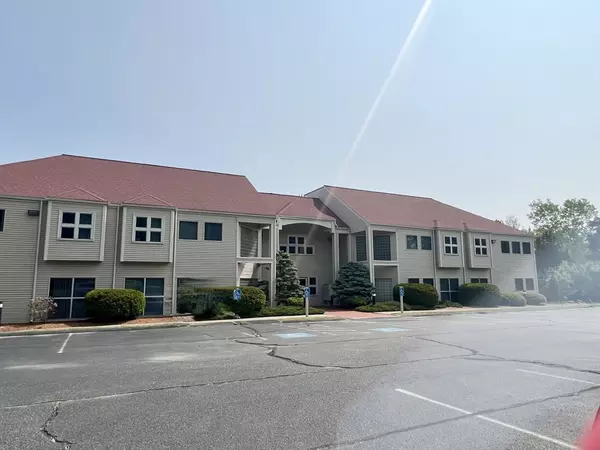 10 River Rd #102-D, Uxbridge, MA 01569