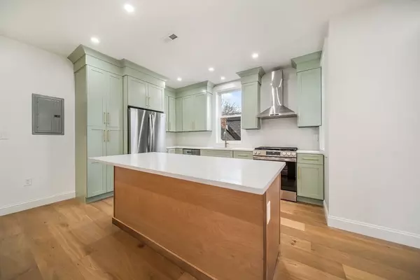 9-11 Knollin St #2, Malden, MA 02148