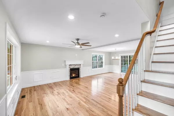 Belchertown, MA 01007,7 High Bluff Rd