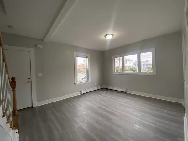 Watertown, MA 02472,2 Swetts Ct #-