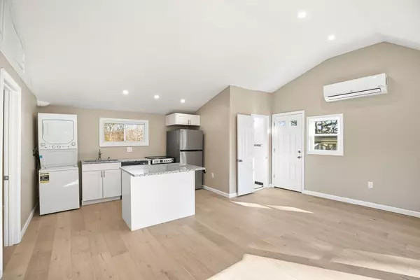 Lakeville, MA 02347,2 Wisteria