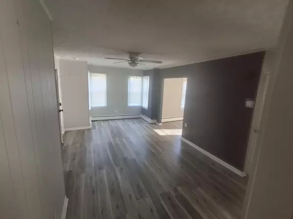 Fall River, MA 02723,19 Manning #1