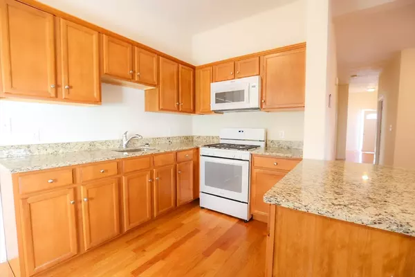 Fitchburg, MA 01420,29-33 Highland Avenue #3