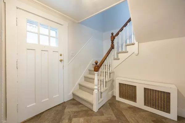 Milford, MA 01757,27 Grant Street