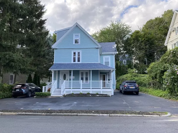 15 Pennsylvania Ave #1, Newton, MA 02464