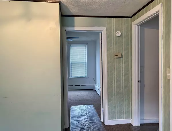 Boston, MA 02136,43 Glenwood Avenue #1