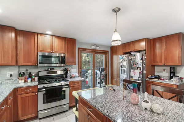 Plymouth, MA 02360,1 Maureen Way