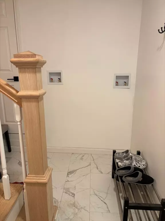 Lawrence, MA 01843,77-79 Shawsheen Rd