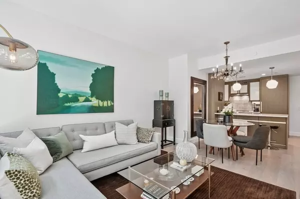 Boston, MA 02114,100 Lovejoy Wharf #5 N