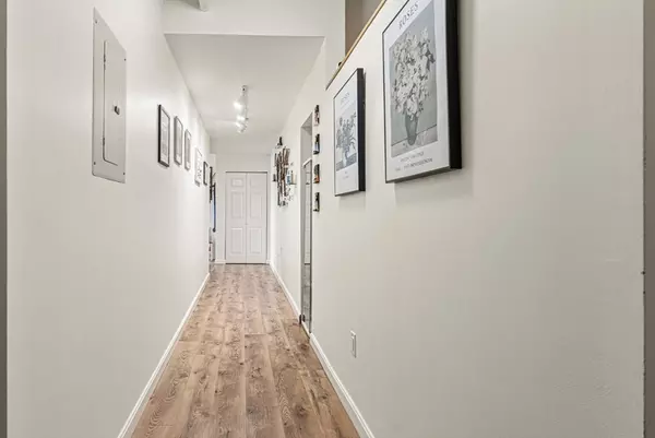 Malden, MA 02148,10 Linwood St #214