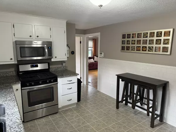 49A Plainfield Ave #1A, Shrewsbury, MA 01545