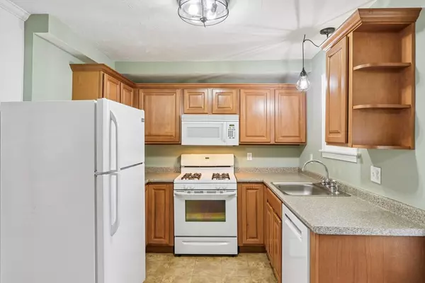 Franklin, MA 02038,14 Pleasant St #A