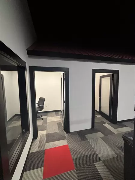 11 Almgren Dr #A23, Agawam, MA 01001