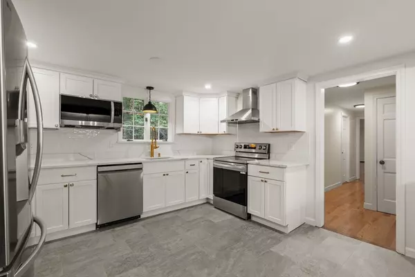 Sudbury, MA 01776,123 Dutton Rd