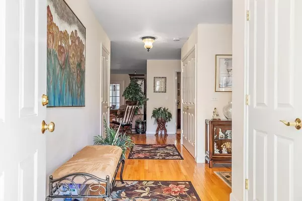 Methuen, MA 01844,27 Russell Farm Dr #27