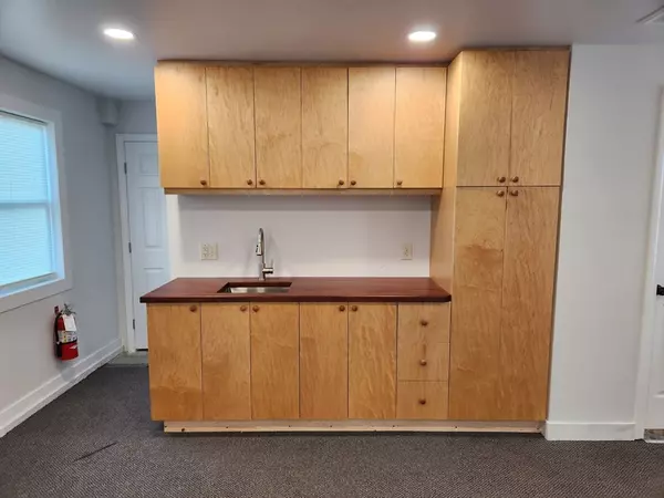 Easton, MA 02356,13 Elm Court #2