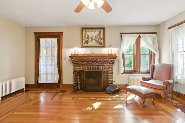 Weymouth, MA 02189,28 Edgeworth St #R