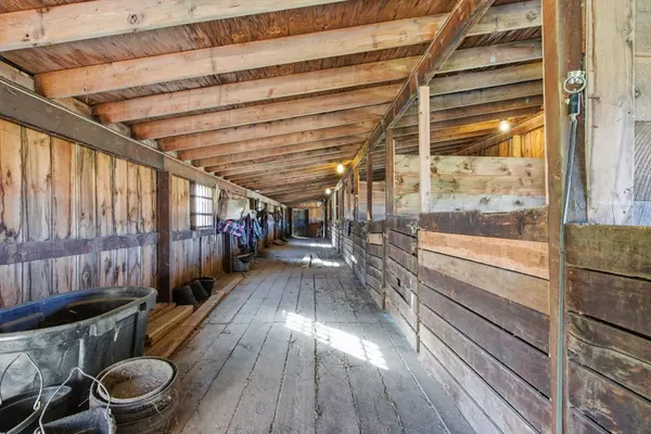 Lakeville, MA 02347,48A + 50 Montgomery