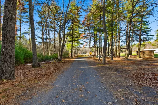 Lakeville, MA 02347,48A + 50 Montgomery