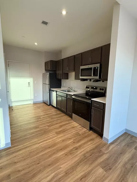 Boston, MA 02120,1170 Tremont St #417