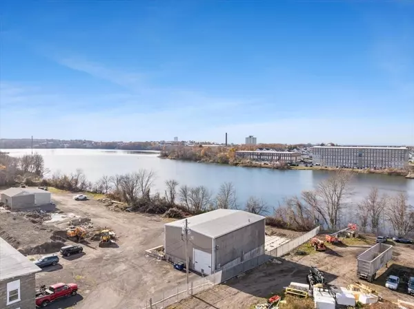 Fall River, MA 02724,593 Montaup St