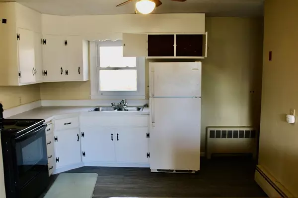 Deerfield, MA 01373,33 Eastern Ave