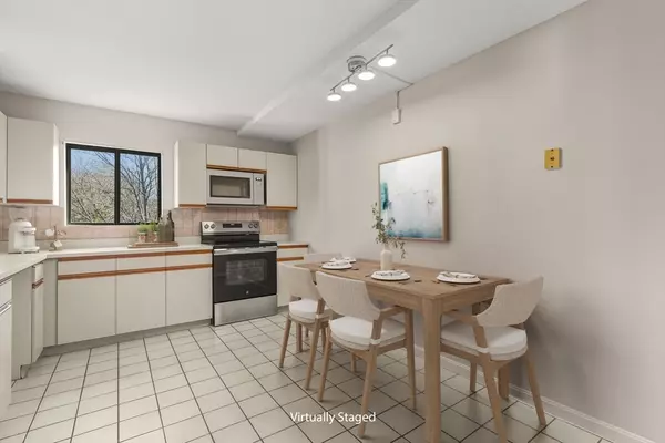 Lynn, MA 01904,200 Locust St #302