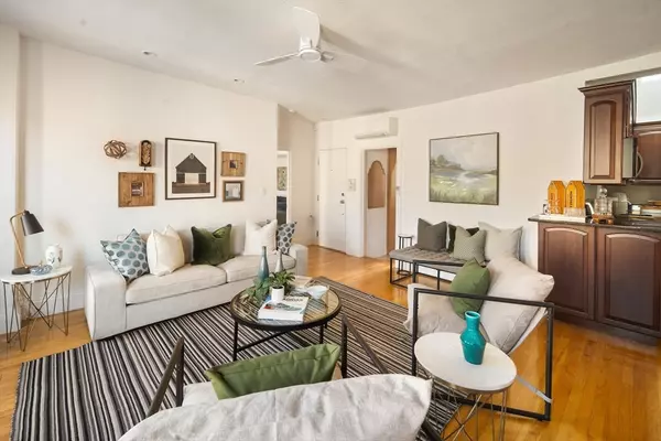 Boston, MA 02115,413 Beacon Street #5