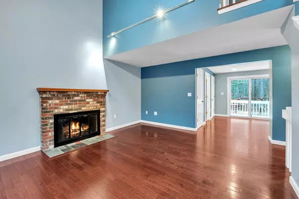 Sterling, MA 01564,9 Michael Ln