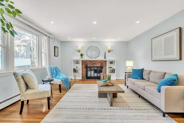 Winchester, MA 01890,32 Oak St.