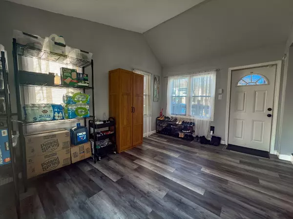 Randolph, MA 02368,12 Webster St